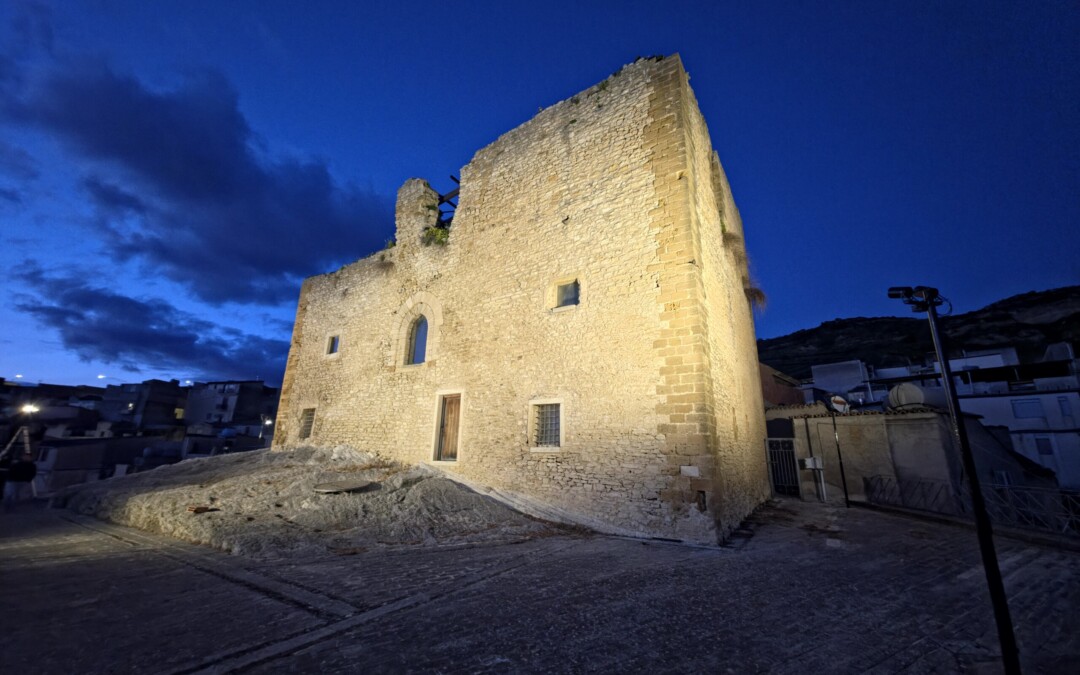 Burgio, inaugurata la nuova illuminazione artistico-monumentale del Castello Peralta